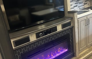 2022 Keystone RV Avalanche 390DS