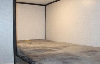 Coleman Lantern LT 17B Travel Trailer