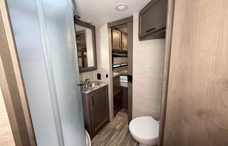 2023 Thor Motor Coach class C 31 feet