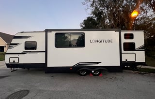 Glamp in Style — 2024 285BH with Dual AC & Bunks!