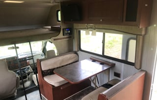 2014 Winnebago chalet 31JR Bunk house #10