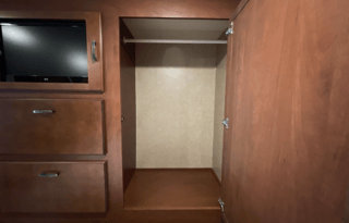 Ultimate home on wheels!-2013 Jayco Greyhawk 29KS