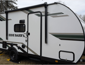 Heartland Eddie Bauer 17BH-L