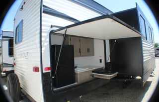 "The Hideout" - 2020 Keyston bunkhouse with 1.5 Bath
