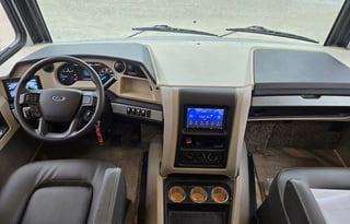 2022 Fleetwood RV Bounder 35K