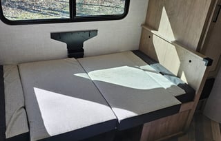 J And A's Superior Rv Rental - Ember 22MLQ