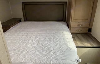 The CLASSY C: Beautiful NEW 2020 Jayco Redhawk SE