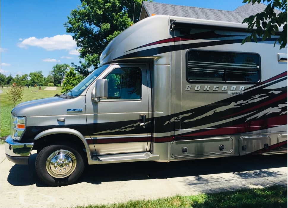 Class C Motor Home rentals in New Albany