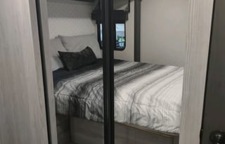 2022 Keystone RV Montana HM331RL22