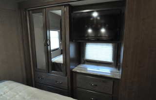 2017 Thor Motor Coach ACE 30.2