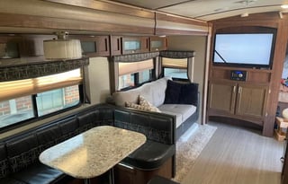 King size bed! 2 ACS! 2017 Dutchmen  Luxury RV