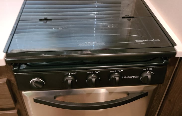 Cook top 3 burners and stove