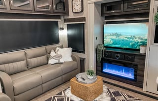 Newly Listed - 2023 Jayco North Point 377RLBH