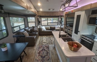 Keystone Arcadia Pet Friendly