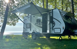 2018 Escape Bunkhouse - SUV towable and sleeps 6!