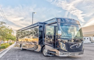 2022 Thor Motor Coach Venetian A40