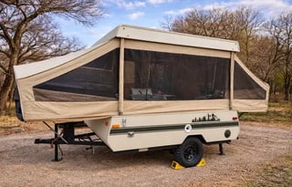 Cozy & Modern Pop-Up Camper for Family Getaways