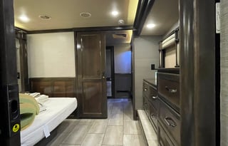 Luxury Pet Friendly RV priced to rent!!!!