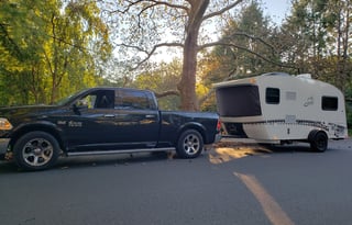 Modern RV w Panoramic Window & Outdoor Kitchen