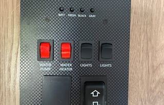 26’ Easy Tow Travel Trailer –Cozy Bunks, Queen Bed