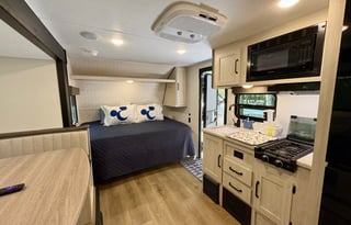 Firefly (5) - 2025 Forest River Puma 18BHX