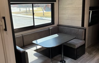 Family and Pet friendly!!  Sleeps up to 8!