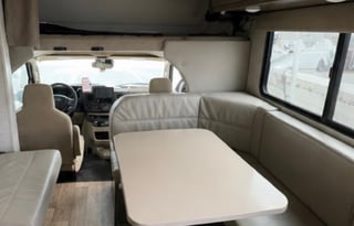 YoYo - Your Retreat on Wheels