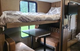 32' Bunkhouse w/WiFi - Your Home Away From Home