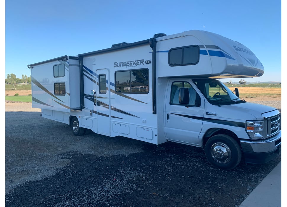 Class C Motor Home rentals in Quincy