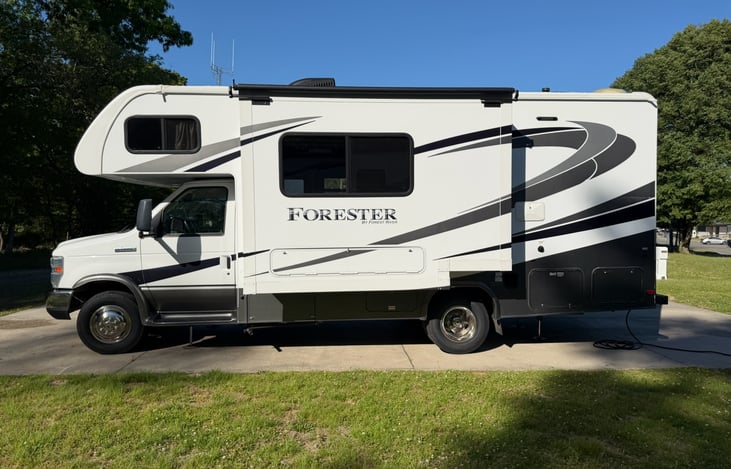 2017 Forest River Forester 2291s slide extended