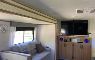 2022 Prime Time RV Avenger 27RKS