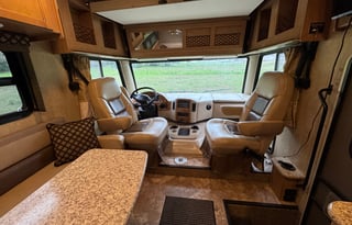 Mountain View Escape 2016 Thor ACE Coach +  Bikes