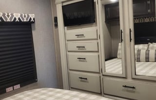 Go and Do RV Rentals- 2021 Entegra Odyssey 31F