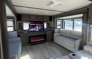 Luxury Grand Design Solitude Coastal Retreat