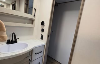 Lakeside Leisure 2026 5th Grand Design Fifth Wheel