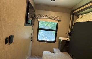 2020 Thor Motor Coach Axis 27.7