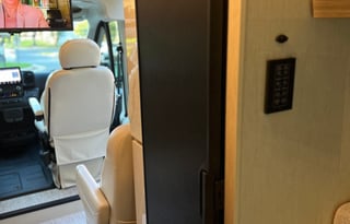 Granite VanLife Adventure 4, Entegra Ethos Li 20AL