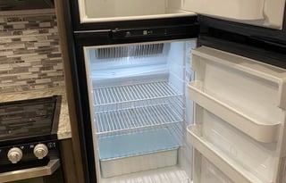 2019 Coleman Lantern  244 Bunkhouse