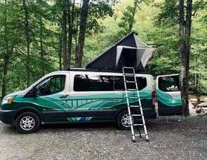 Ford Transit 150 XLT