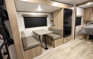 2025 Coleman Light - Perfect Size & Family Layout!