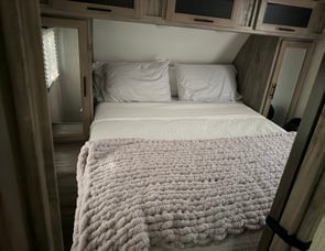 Forest River RV Cherokee Alpha Wolf 26RL-L