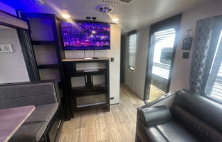 Cherokee Grey Wolf 2022