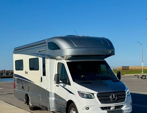 Winnebago View 24J