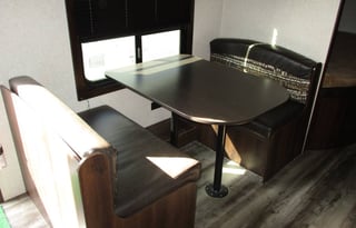 2018 AirBnB on Wheels Jayco JayFlight Bunkhouse