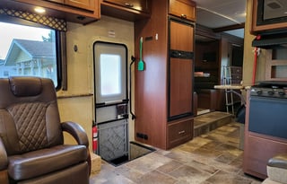 2017 Thor Motor Coach 30FE - ADVENTURE IS CALLING!