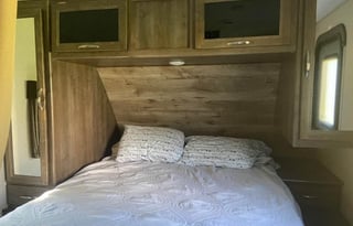 2019 Dutchmen RV Coleman Light 2435RK