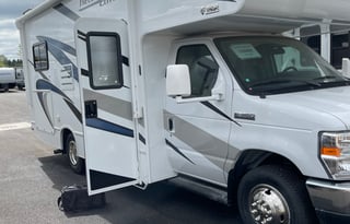 2022 Thor Motor Coach Freedom Elite 22hes