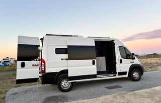 LunaSea Adventure Van-HEATER/AC -Dog friendly
