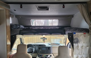 2020 Coachmen RV Leprechaun