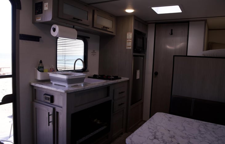 Fully equipped kitchen.